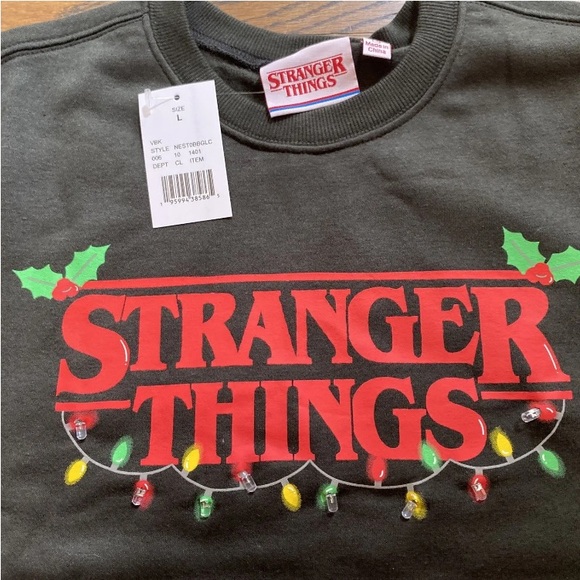 Stranger Things Christmas Lights Sweatshirt Juniors/Youth LARGE - Picture 4 of 10